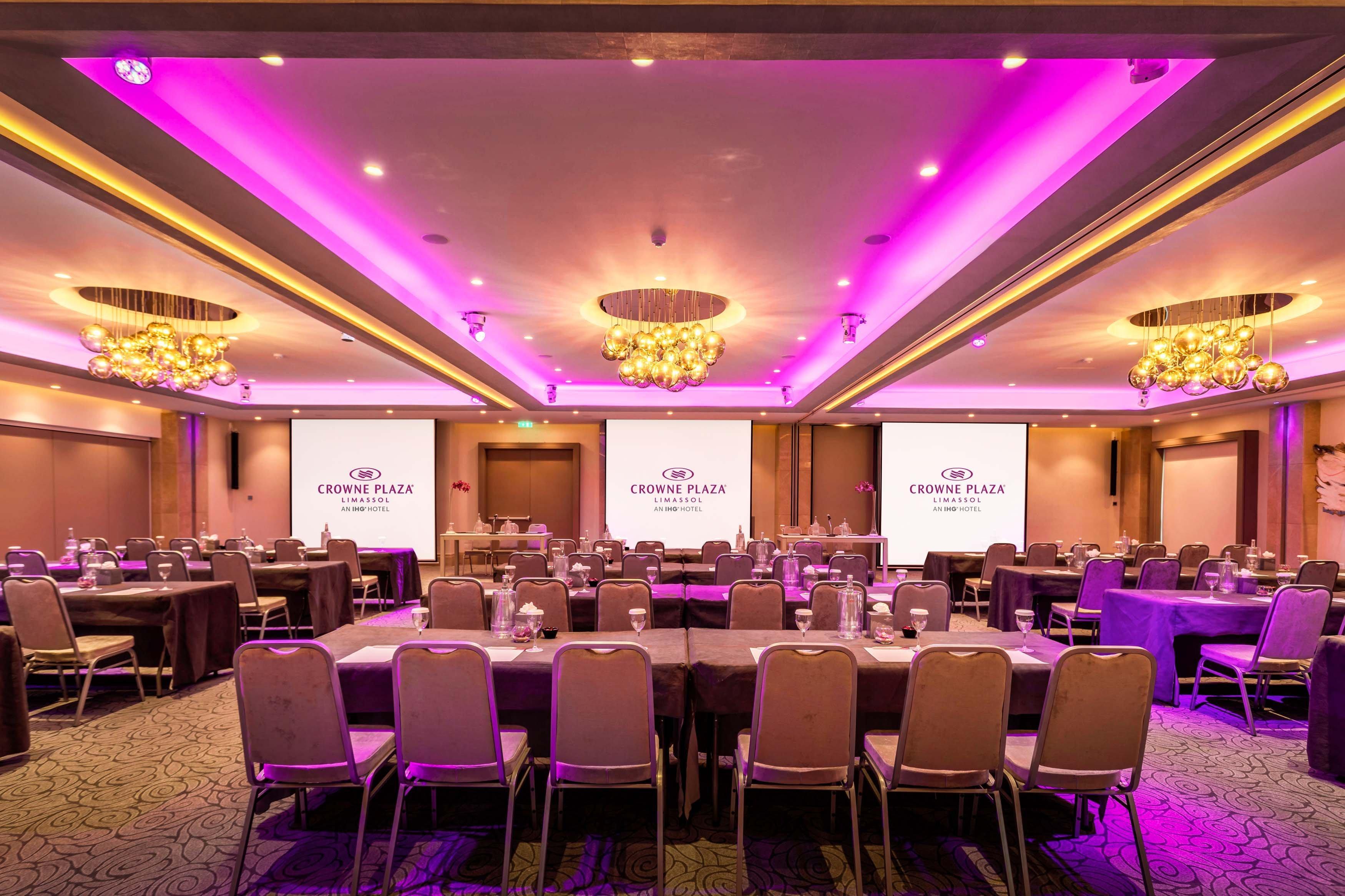 Crowne Plaza Limassol By Ihg Hotell Eksteriør bilde