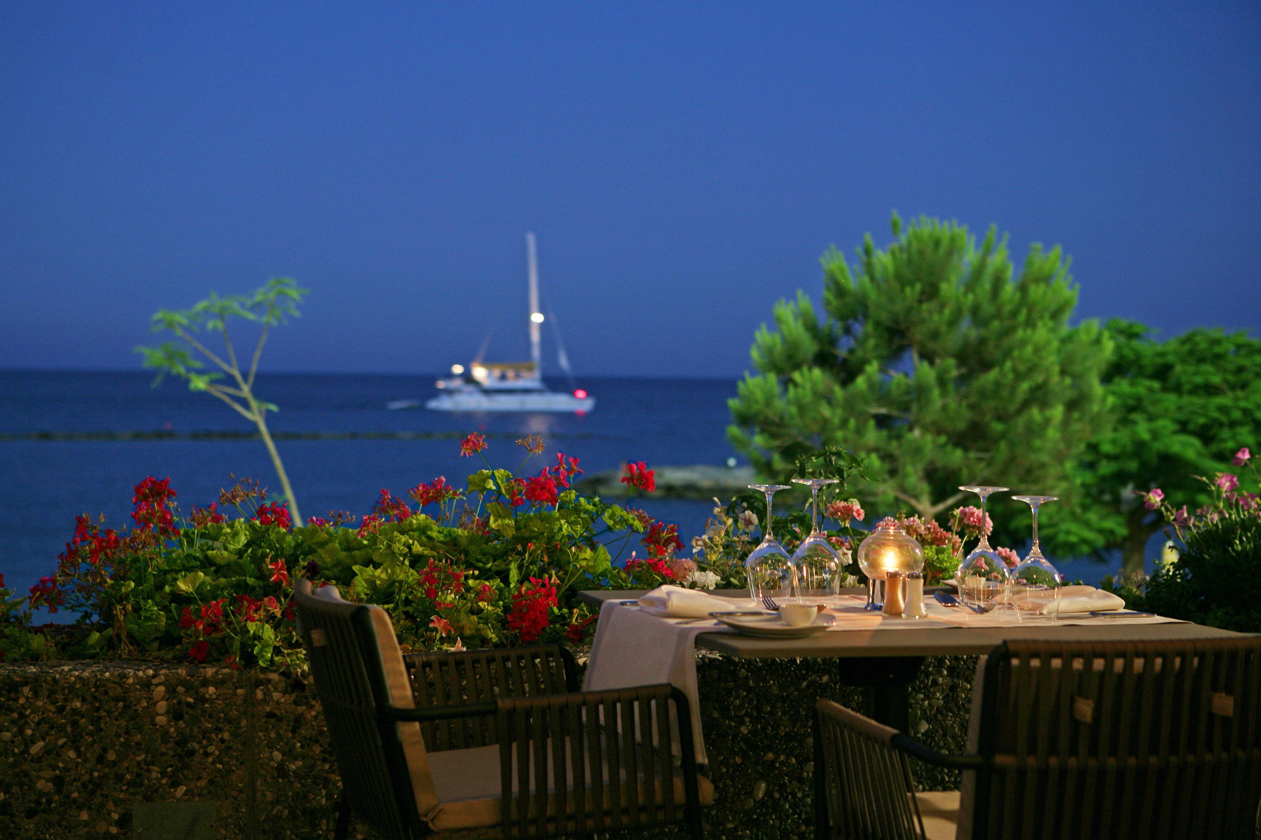 Crowne Plaza Limassol By Ihg Hotell Eksteriør bilde